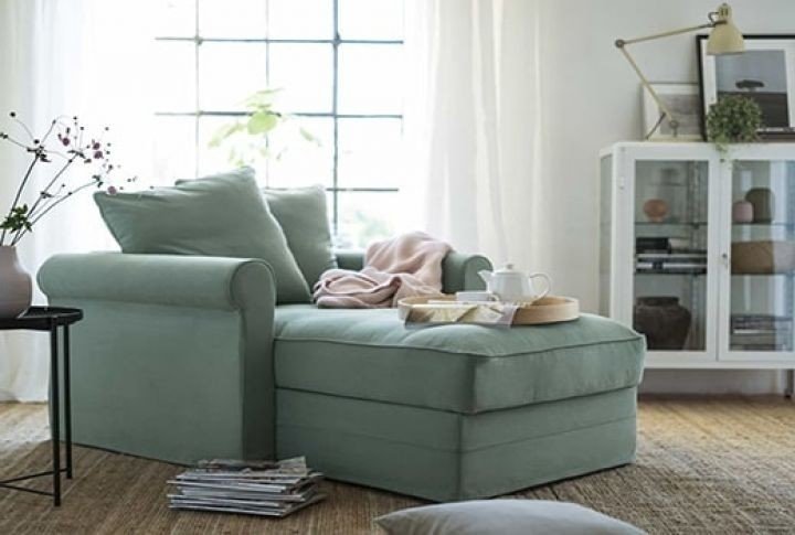 Скандинавский стиль с зеленым диваном
