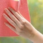 Лучшие способы, как мыть окна без разводов