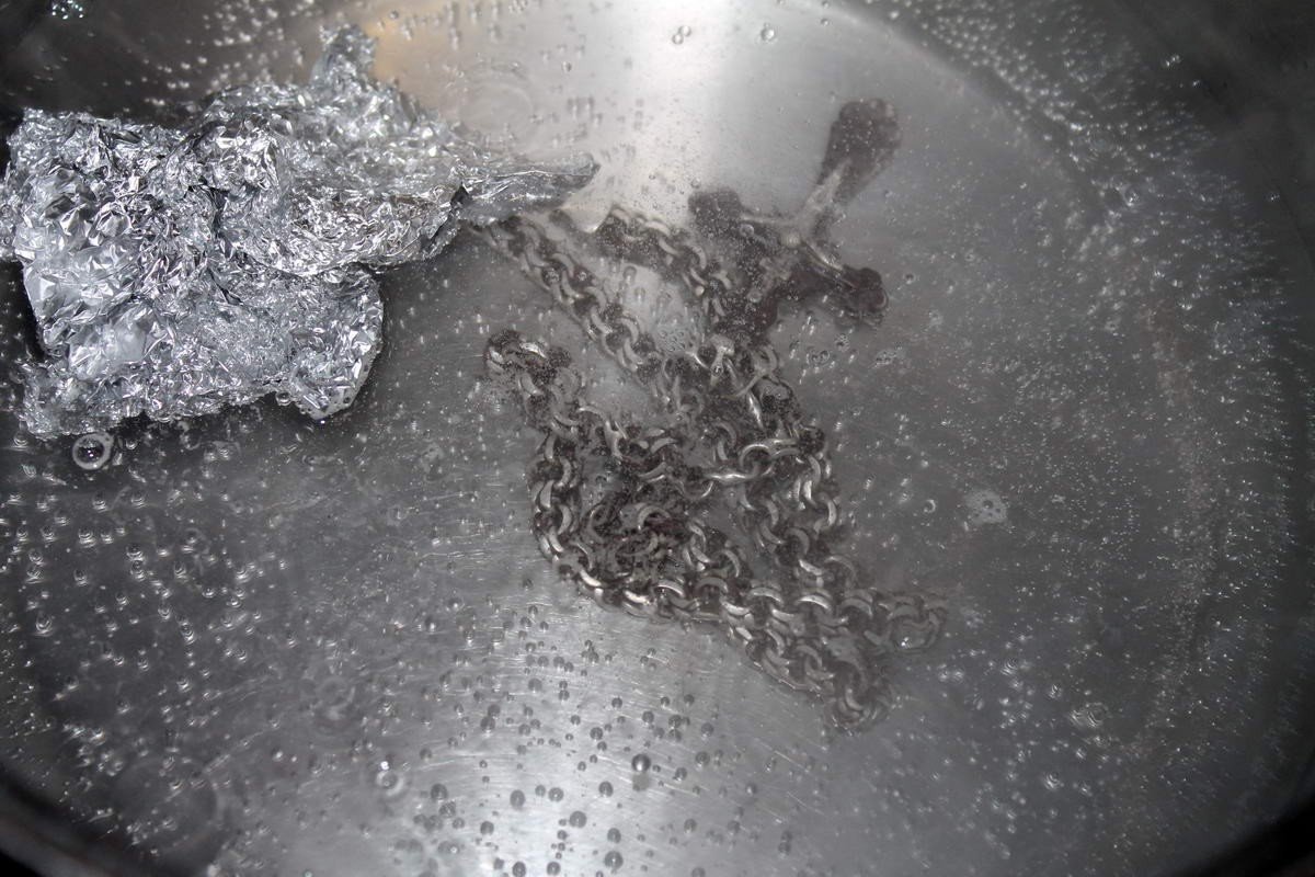 Чем почистить серебро в домашних условиях