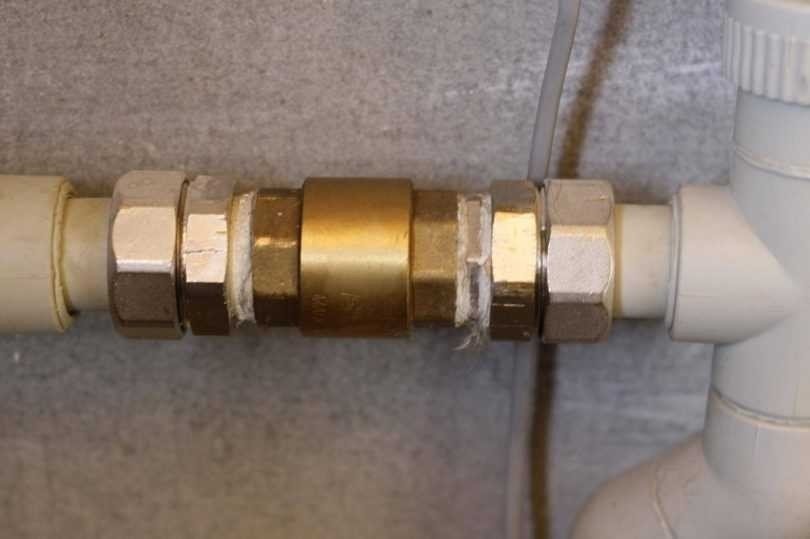 Протечки металлопластиковых труб соединения гайки