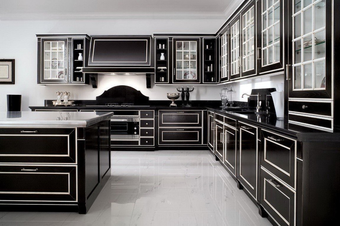 Черная кухня с белым корпусом классика