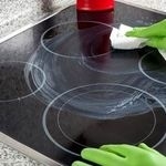 Как очистить стеклокерамическую плиту легко и быстро