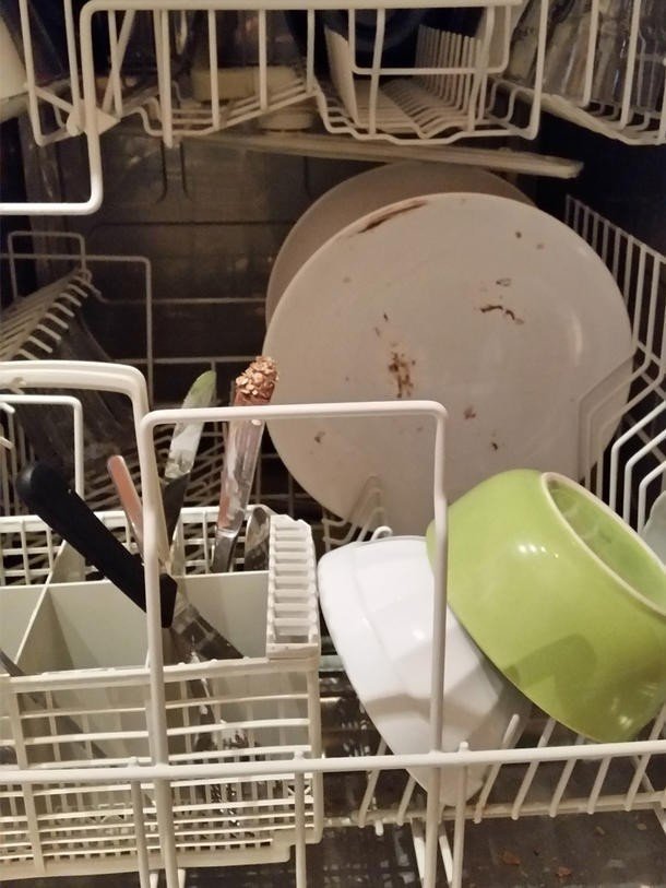 Посудомоечная машина плохо отмывает посуду причина