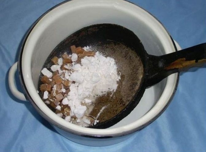 Мак с сахаром на сковороде
