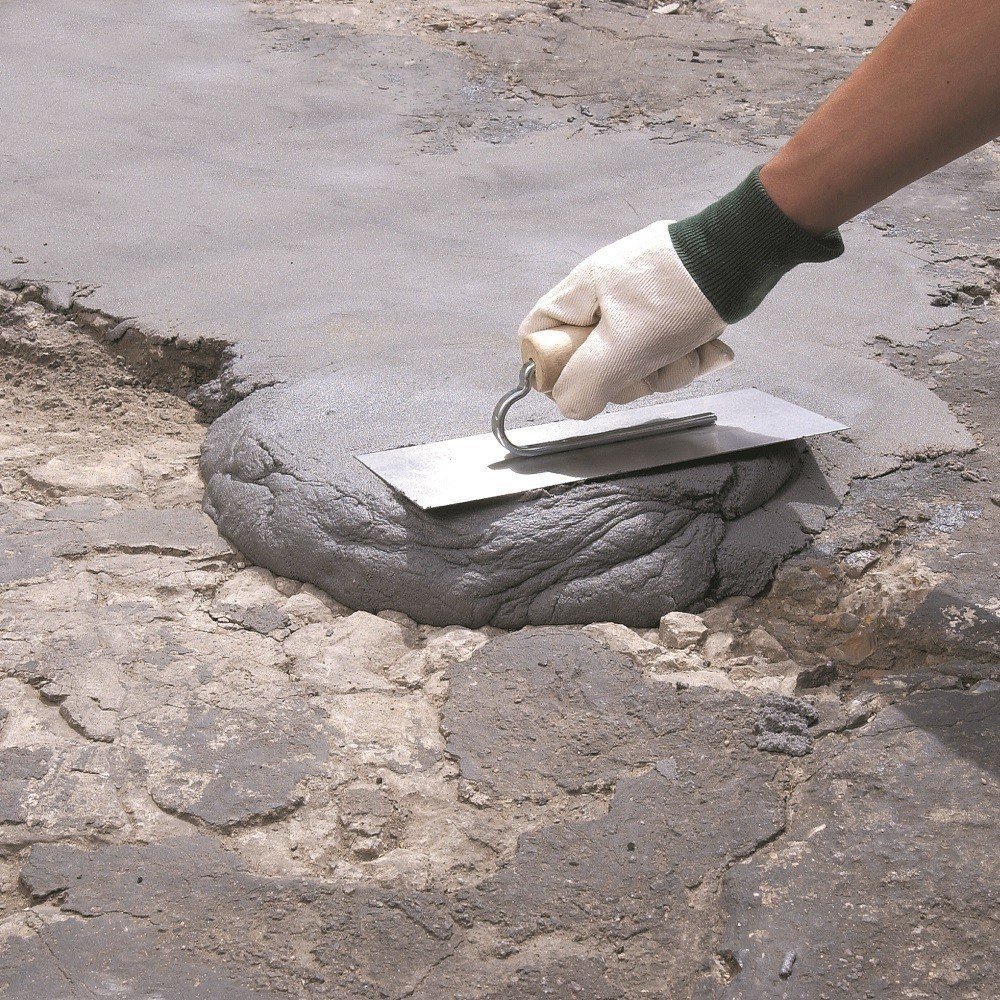 Восстановление бетонного покрытия на улице