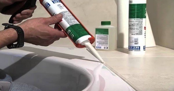 Клей герметик для пластика водостойкий для ванной