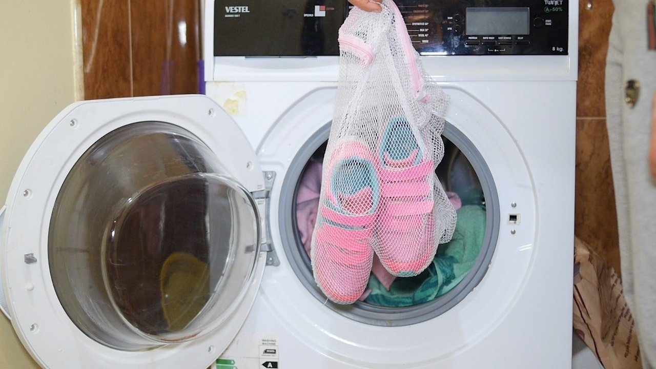 Мешок для стирки обуви в стиральной машине